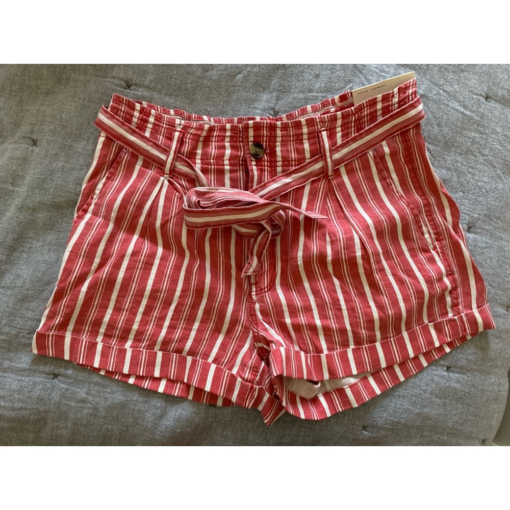 American Eagle Super High Rise Shorts